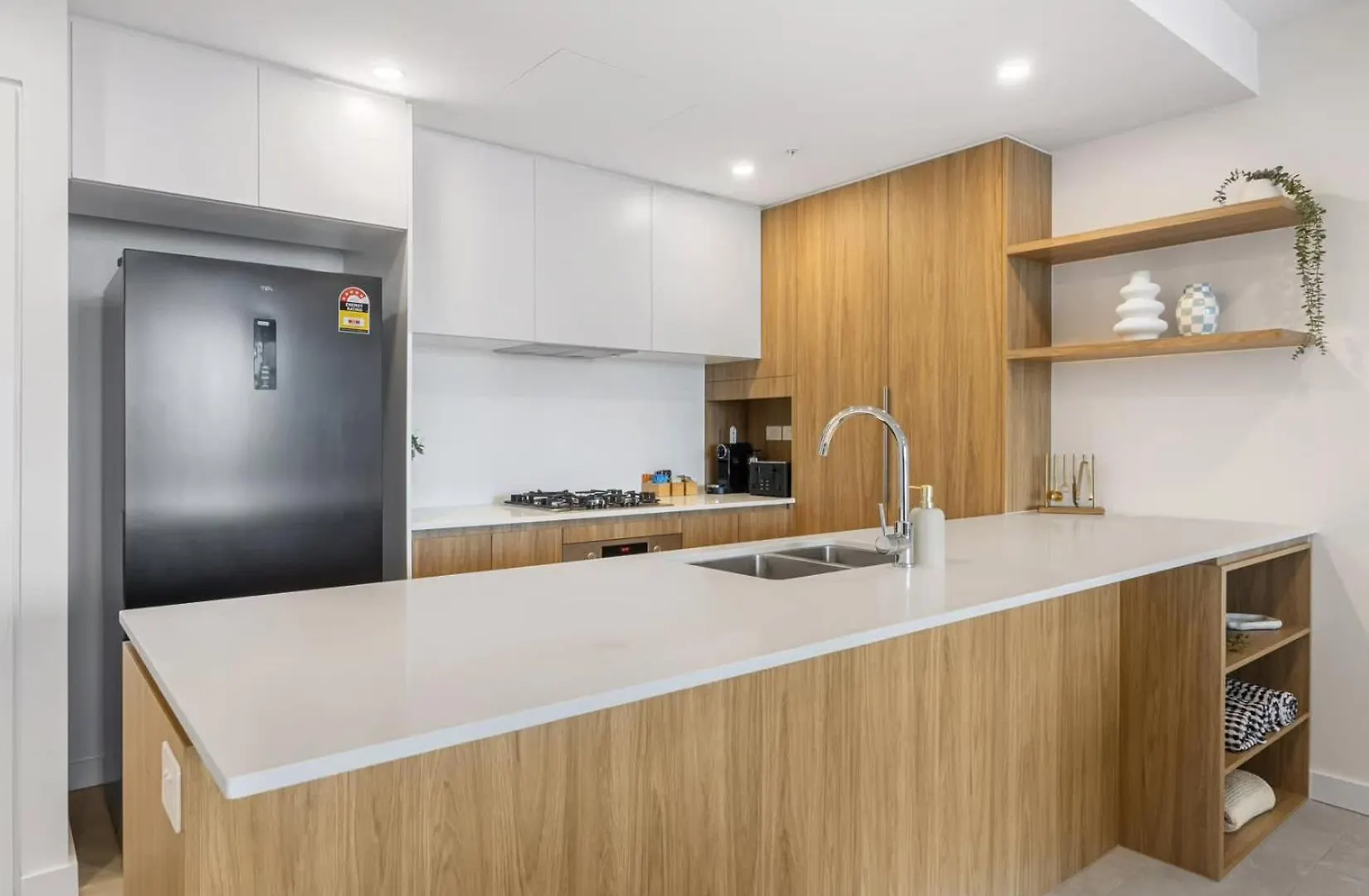 Rivello Apartments - Free Secure Car Parking Brisbane
