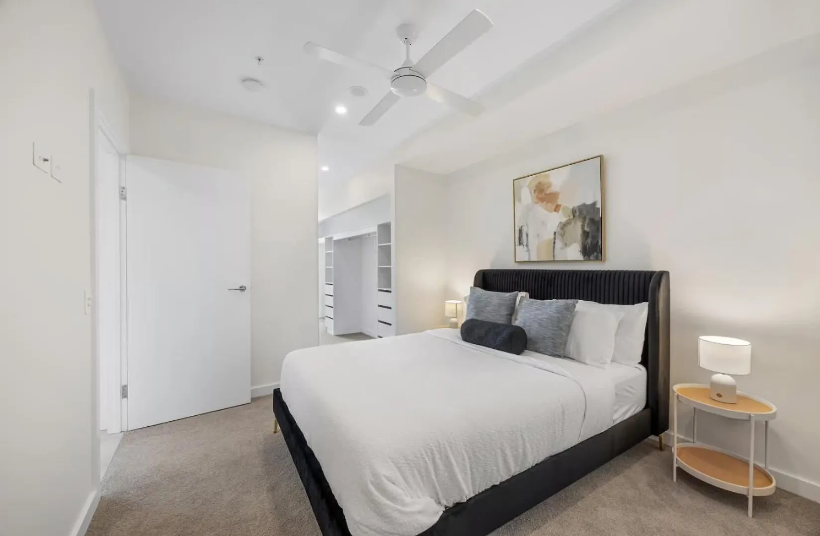 Rivello Apartments - Free Secure Car Parking Brisbane